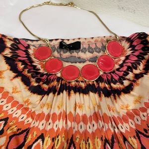 Really cute top with a nice drape to it!